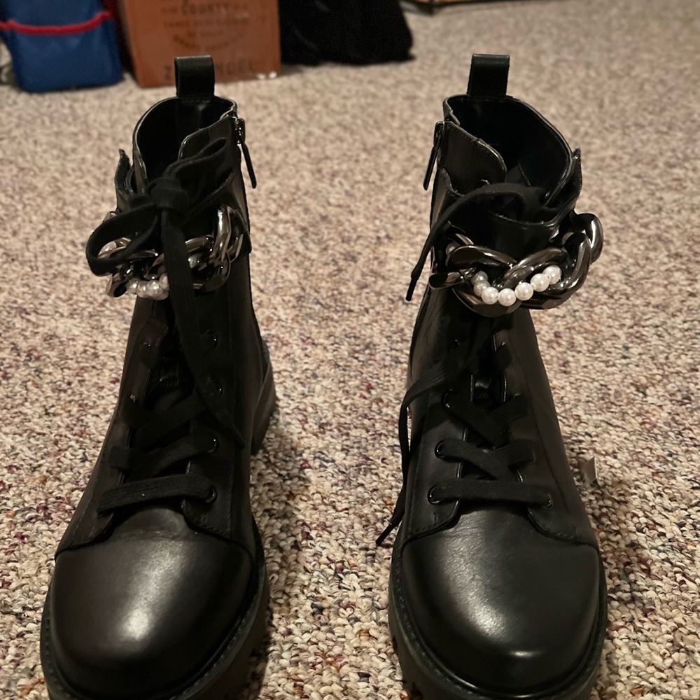 Black Chain-Embellished Women's Boots